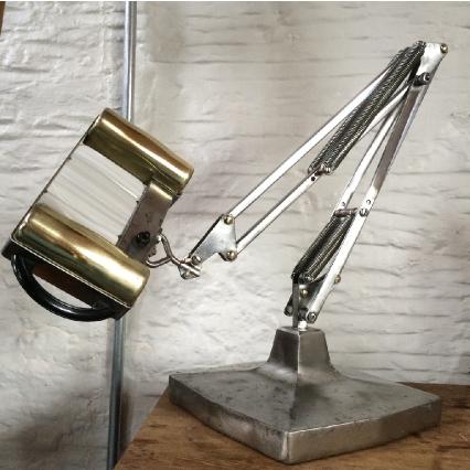 anglepoise magnifying lamp